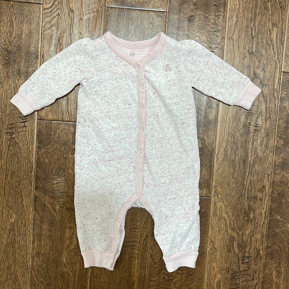 - Baby Gap